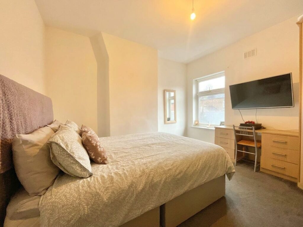 Alastair Road, Stoke-On-Trent, ST4