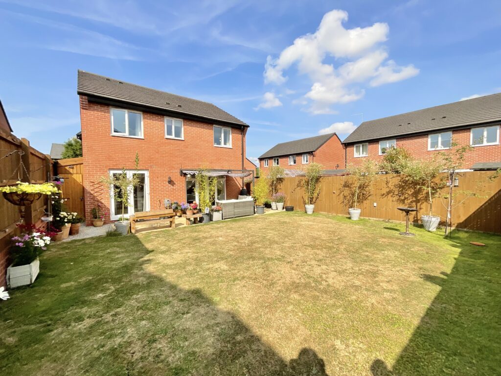 Farm Close, Shavington, CW2