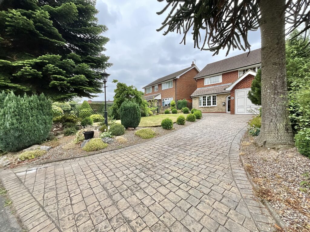 Deadmans Green, Checkley, ST10