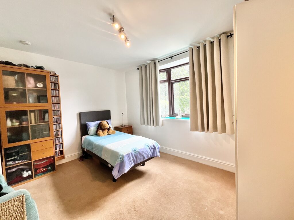 Fenpark Road, Stoke-On-Trent, ST4