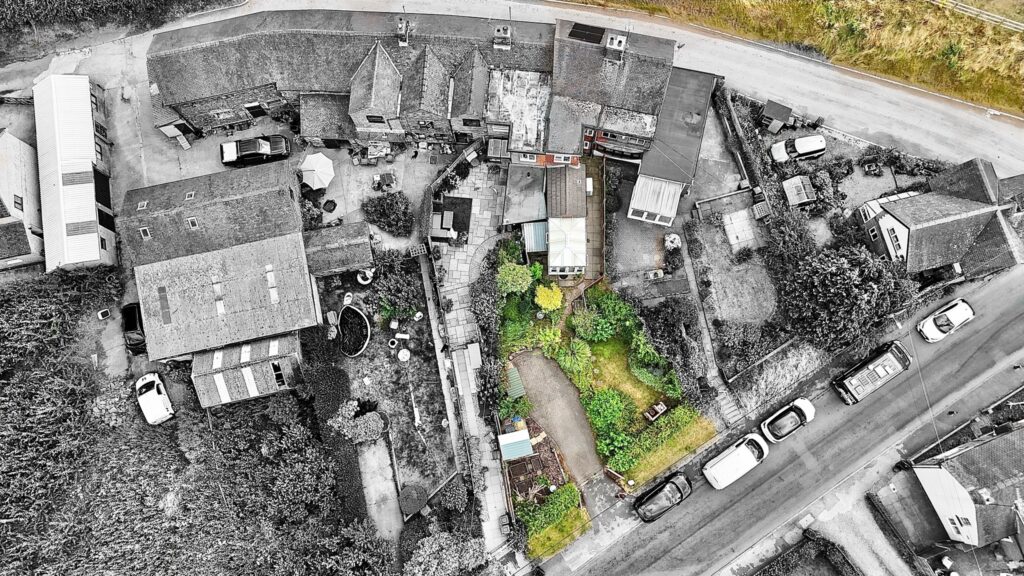 Sarver Lane, Dilhorne, ST10