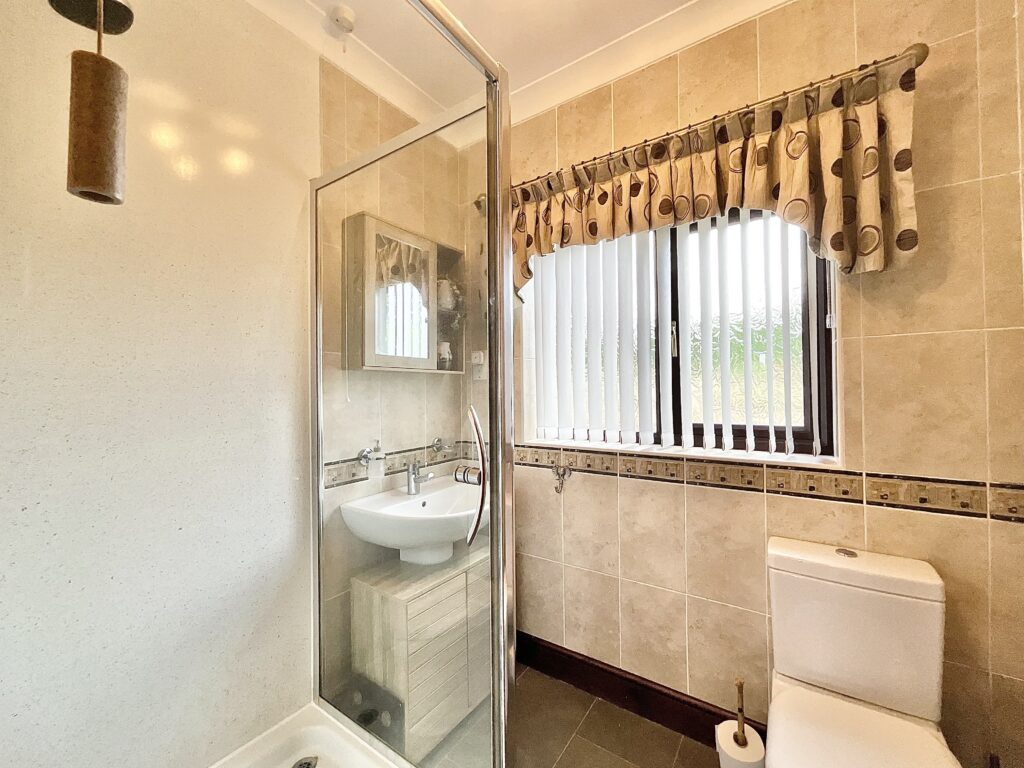 Sunnyside, Kingsley, ST10
