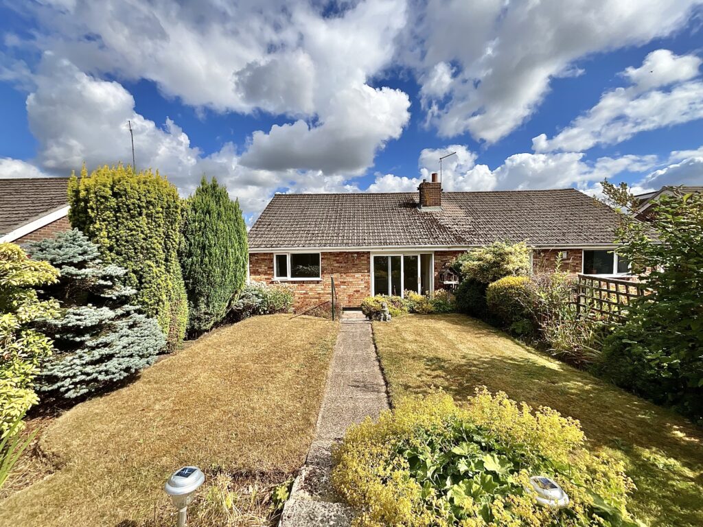 Moss Park Avenue, Werrington, ST9