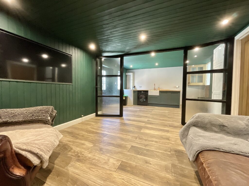 Bury Ring, Haughton, ST18