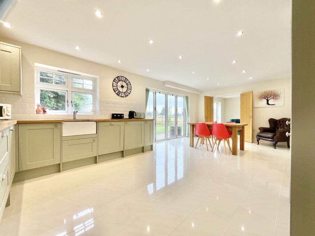 Stafford Road, Gnosall, ST20