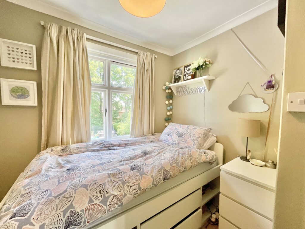 Airdale Road, Stone, ST15