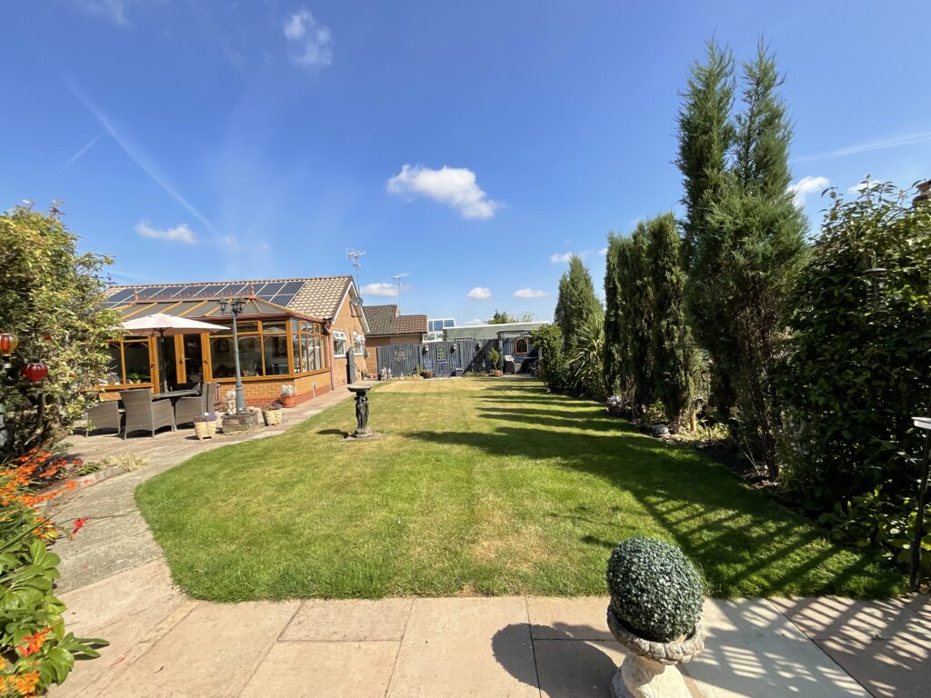 Meadow Way, Stone, ST15
