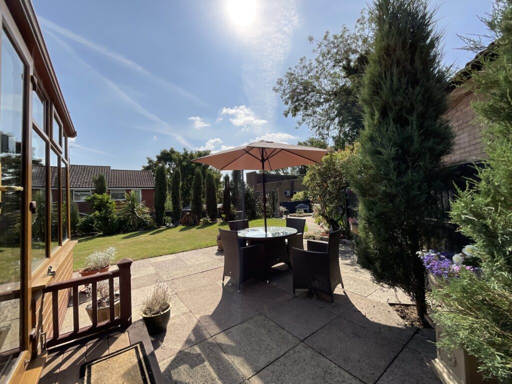 Meadow Way, Stone, ST15