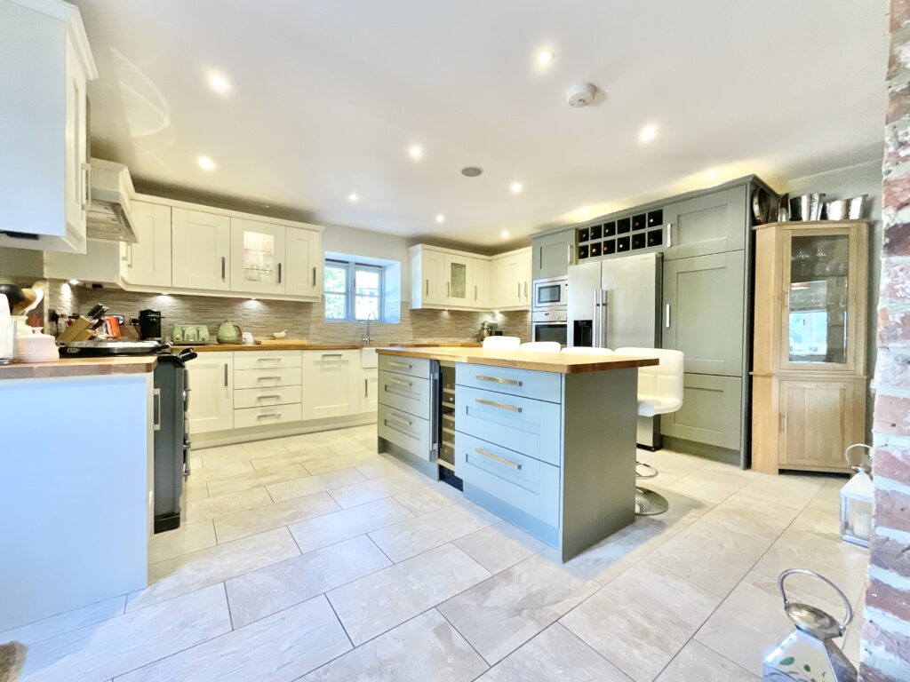 Aston, Aston Manor Barns, TF9