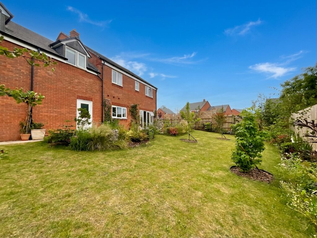 Clifford Place, Great Haywood, ST18