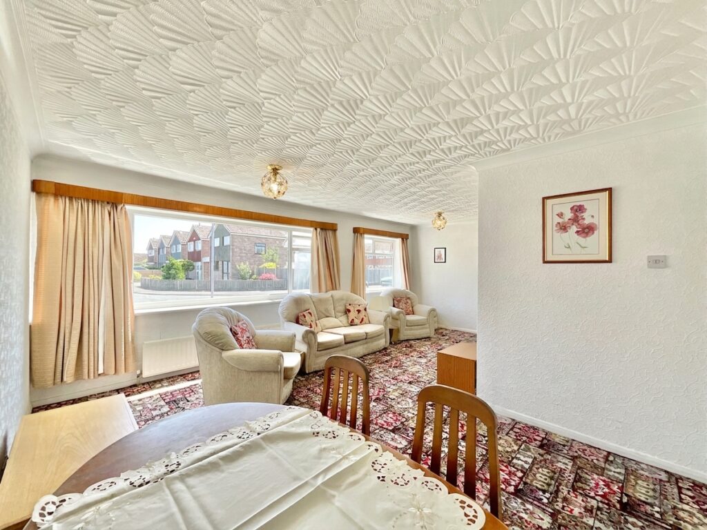Friars Avenue, Stone, ST15