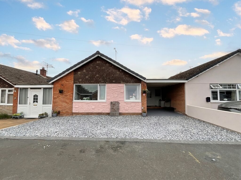 Fraser Close, Stone, ST15