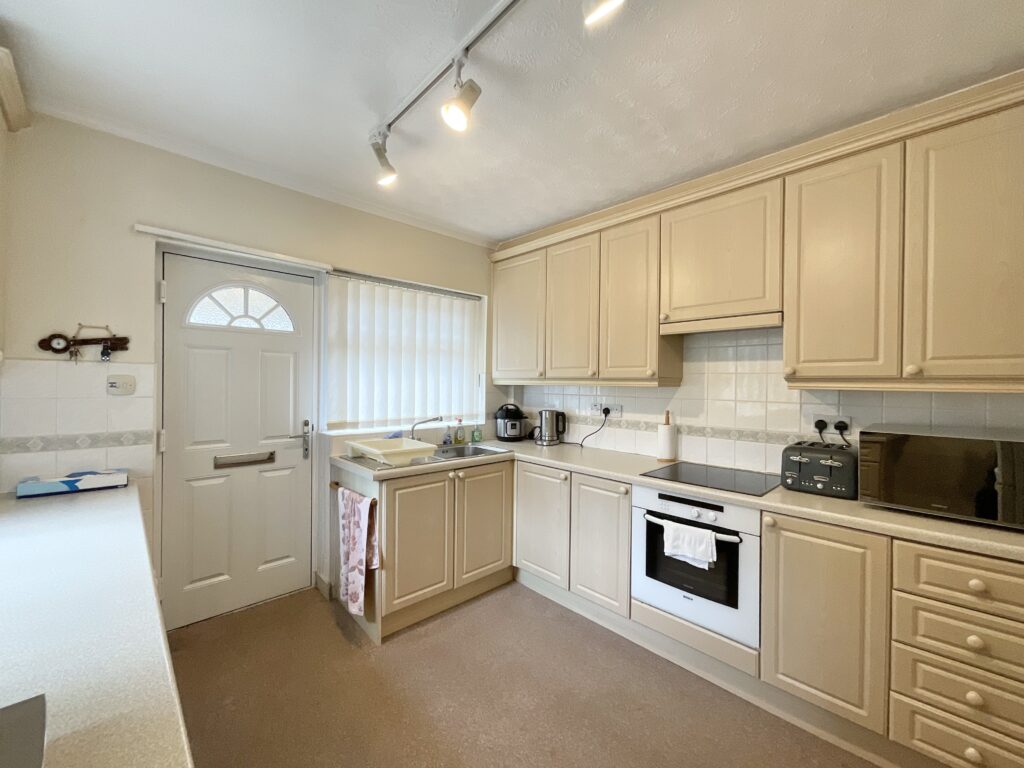 Nessina Grove, Wistaston, CW2