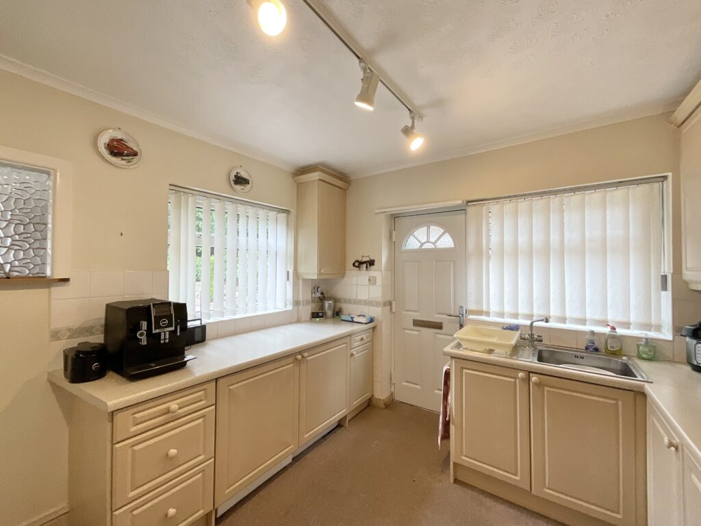 Nessina Grove, Wistaston, CW2