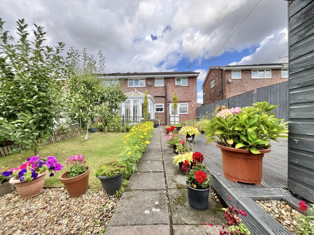 Kempton Grove, Cheadle, ST10