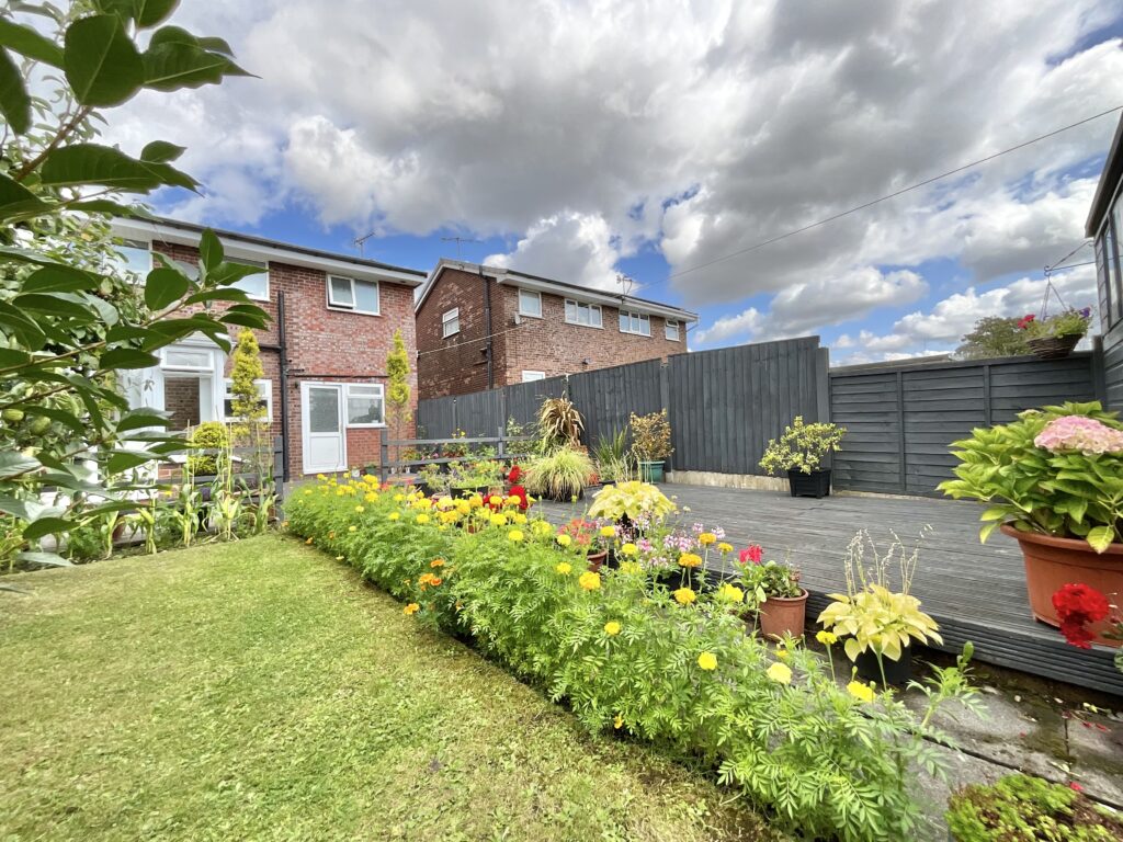 Kempton Grove, Cheadle, ST10