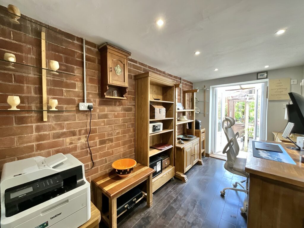 Draycott Drive, Cheadle, ST10