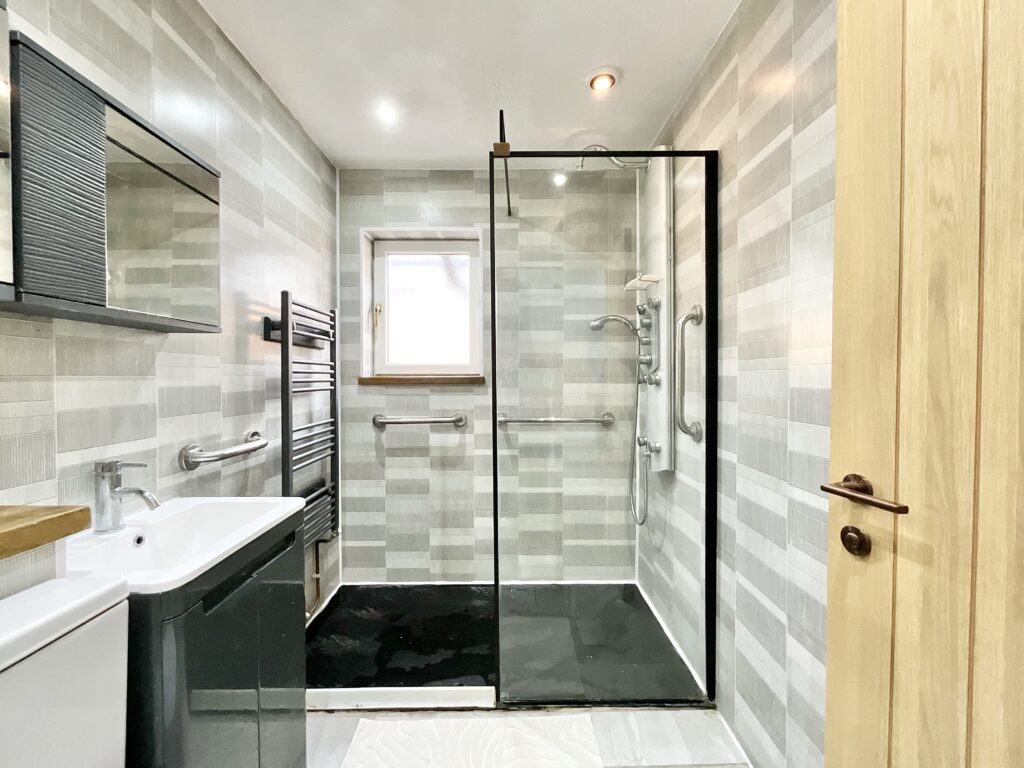 Draycott Drive, Cheadle, ST10