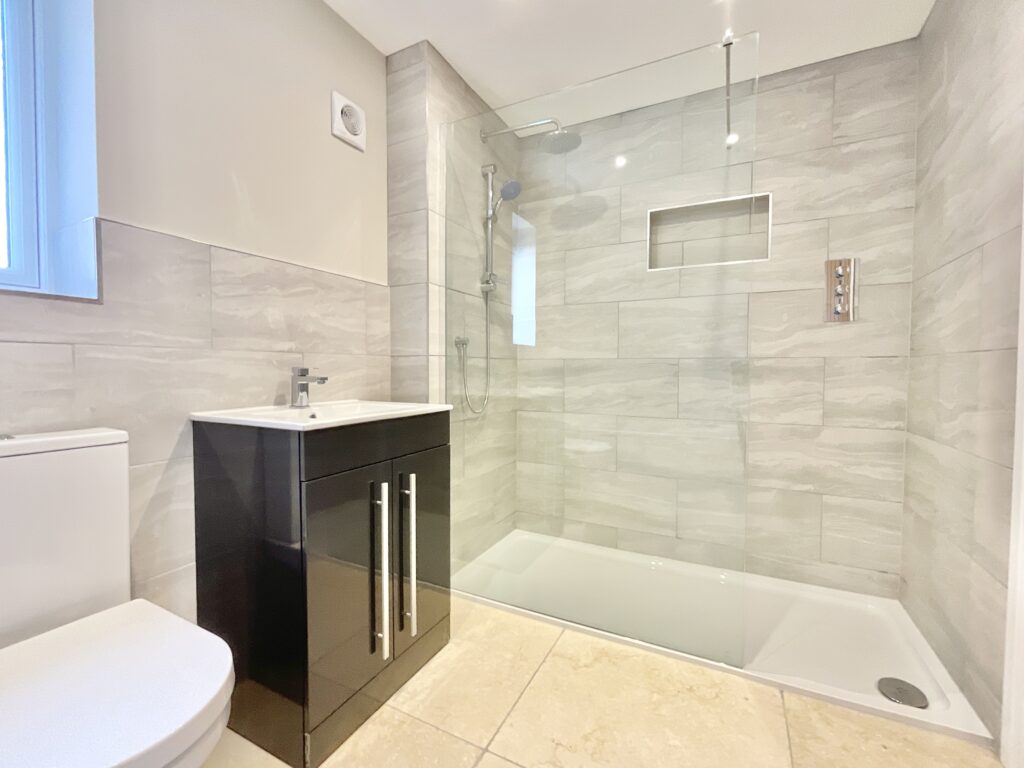 Stafford Road, Woodseaves, ST20