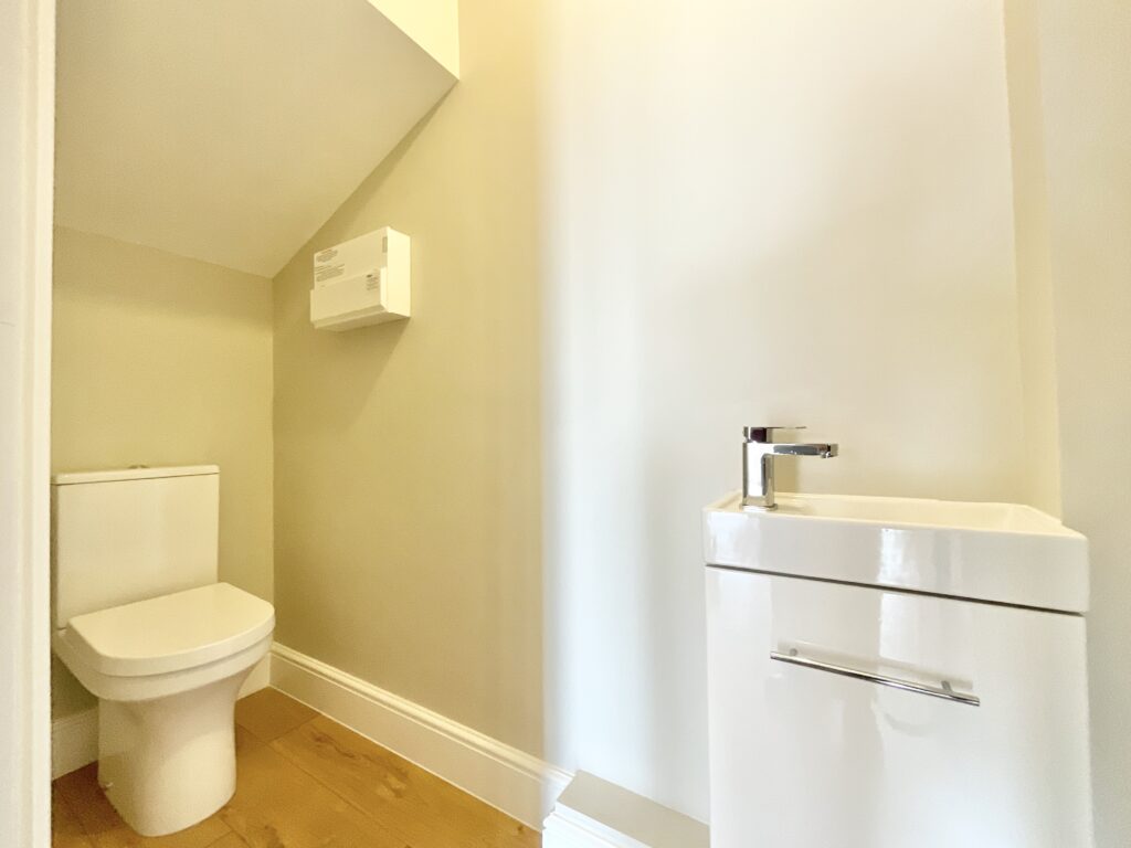 Stafford Road, Woodseaves, ST20