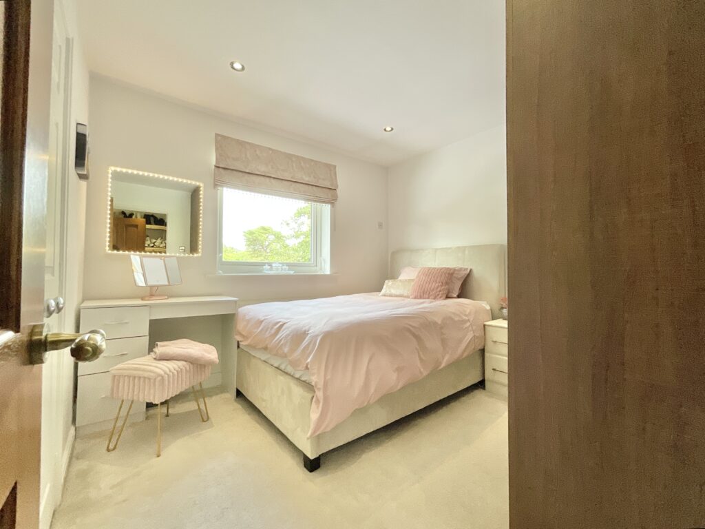 Heronpool Drive, Baldwins Gate, ST5