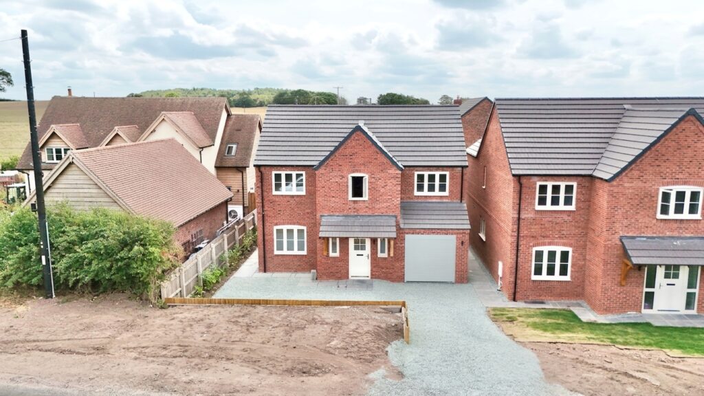Stafford Road, Woodseaves, ST20