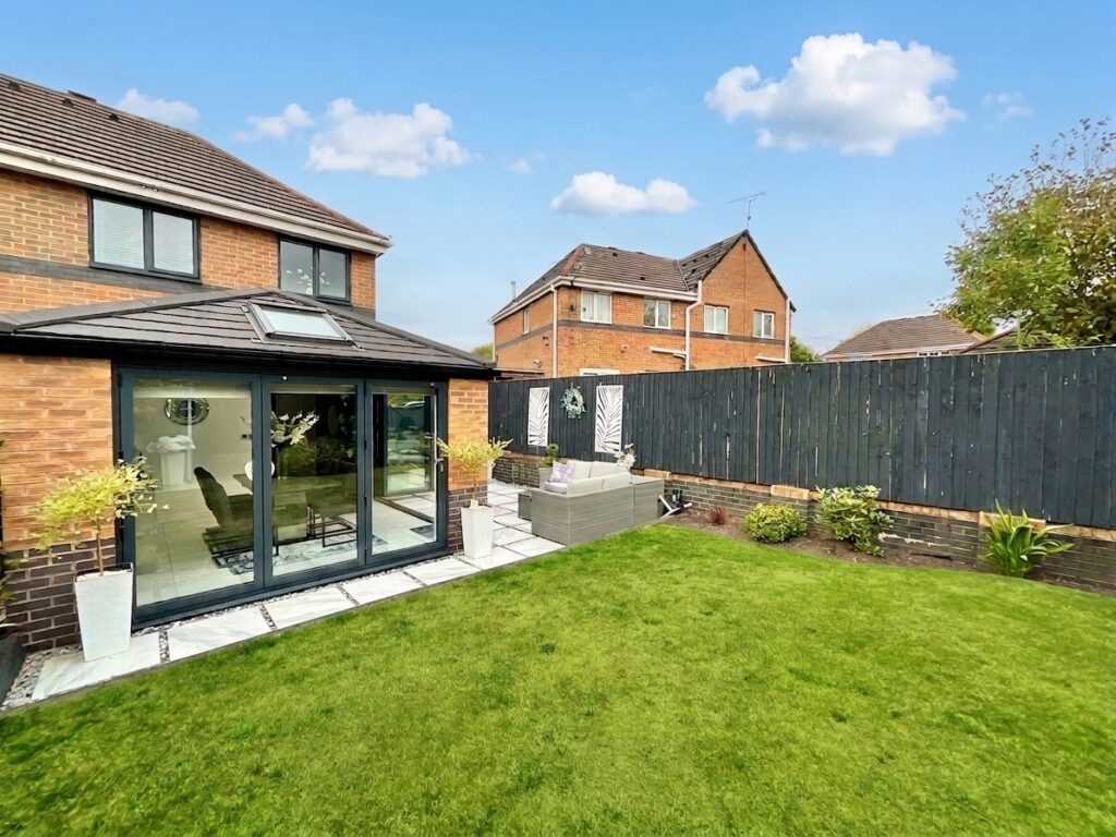 Conrad Close, Crewe, CW1
