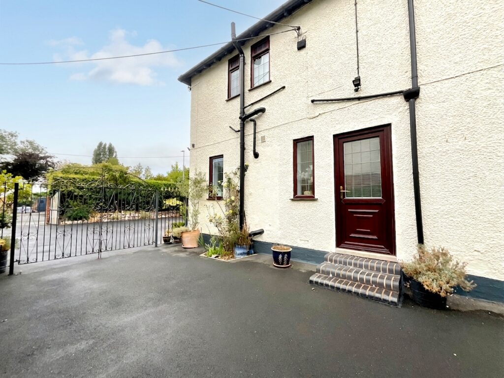 Meadow Lane, Stoke-On-Trent, ST4