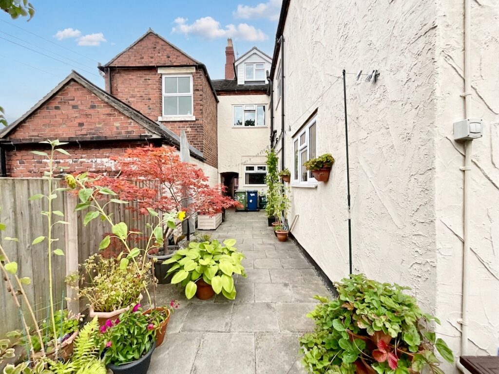 Berkeley Street, Stone, ST15