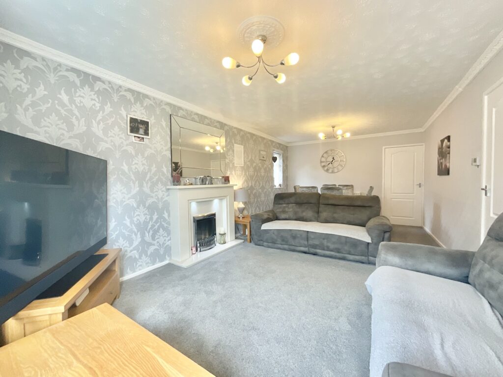 Highview Road, Fulford, ST11