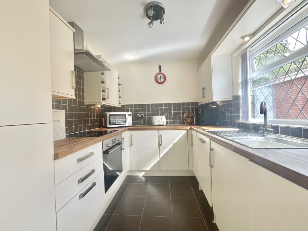 Highview Road, Fulford, ST11