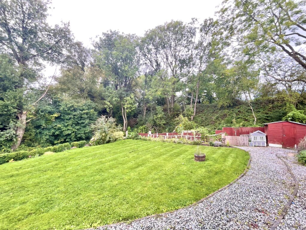 Dean Brook Drive, Bignall End, ST7