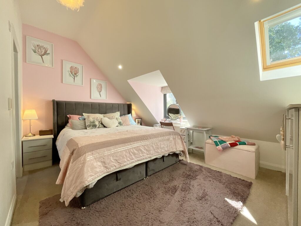 London Road, Woore, CW3