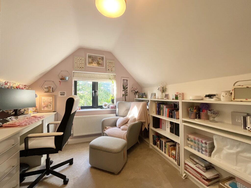 London Road, Woore, CW3