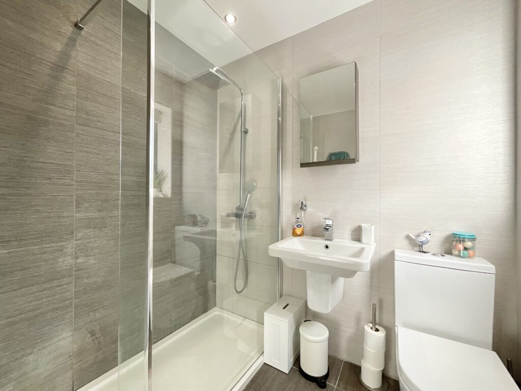 London Road, Woore, CW3