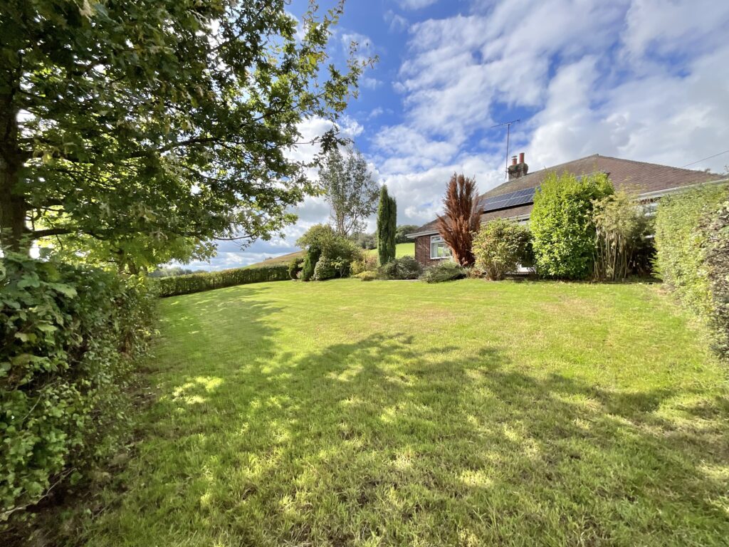 Huntley Lane, Cheadle, ST10