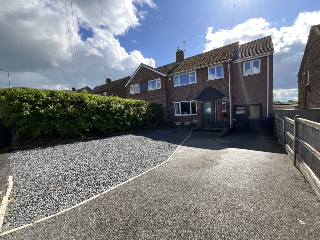 Tenford Lane, Tean, ST10