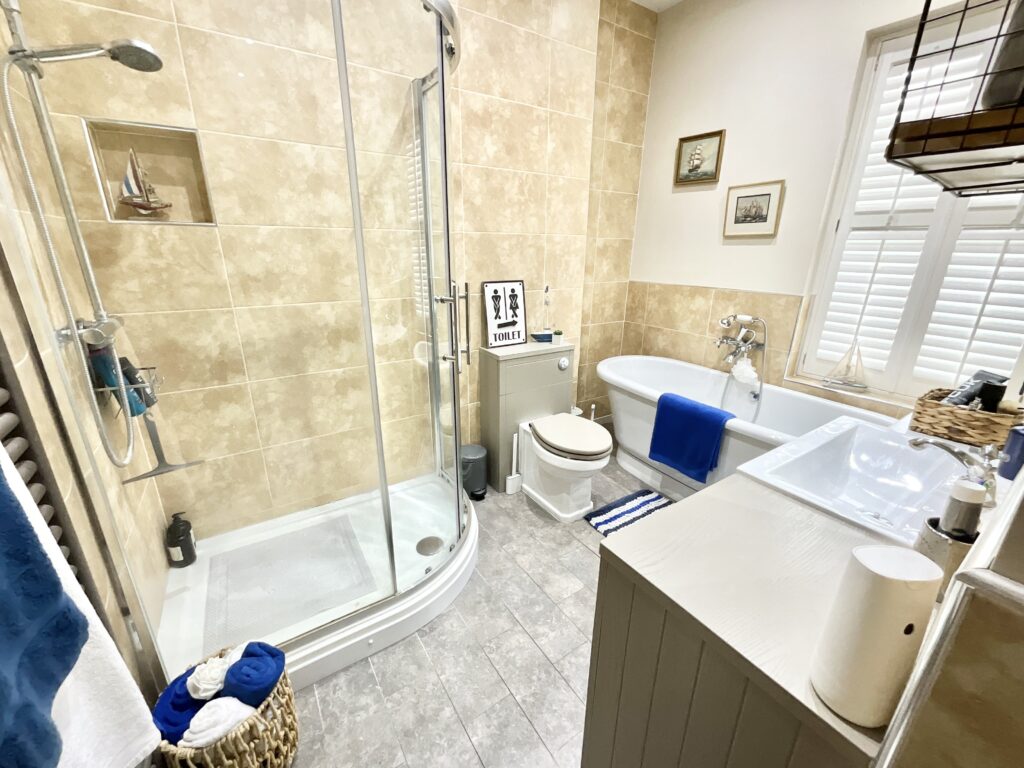 Eccleshall Road, Great Bridgeford, ST18