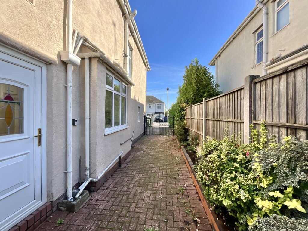 Greenacres Avenue, Blythe Bridge, ST11
