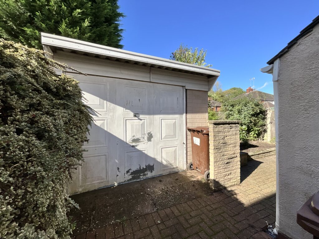 Greenacres Avenue, Blythe Bridge, ST11