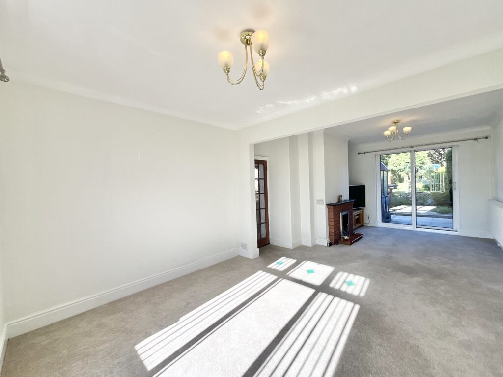 The Avenue, Cheadle, ST10