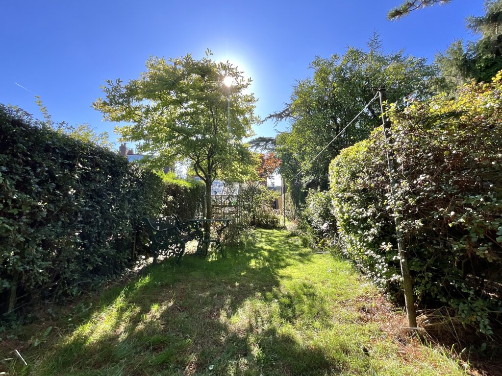 The Avenue, Cheadle, ST10