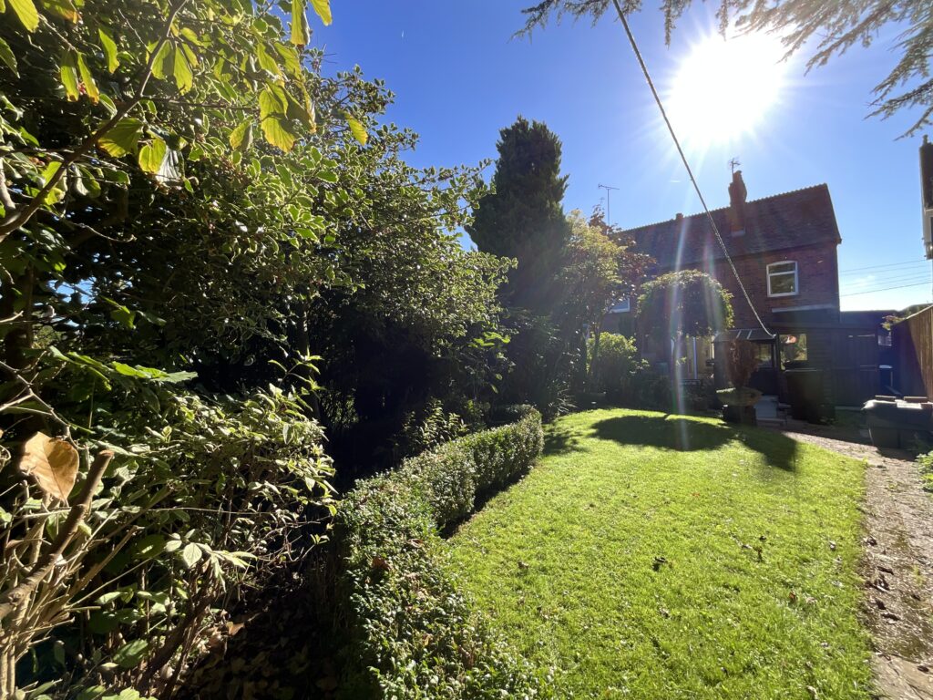 The Avenue, Cheadle, ST10