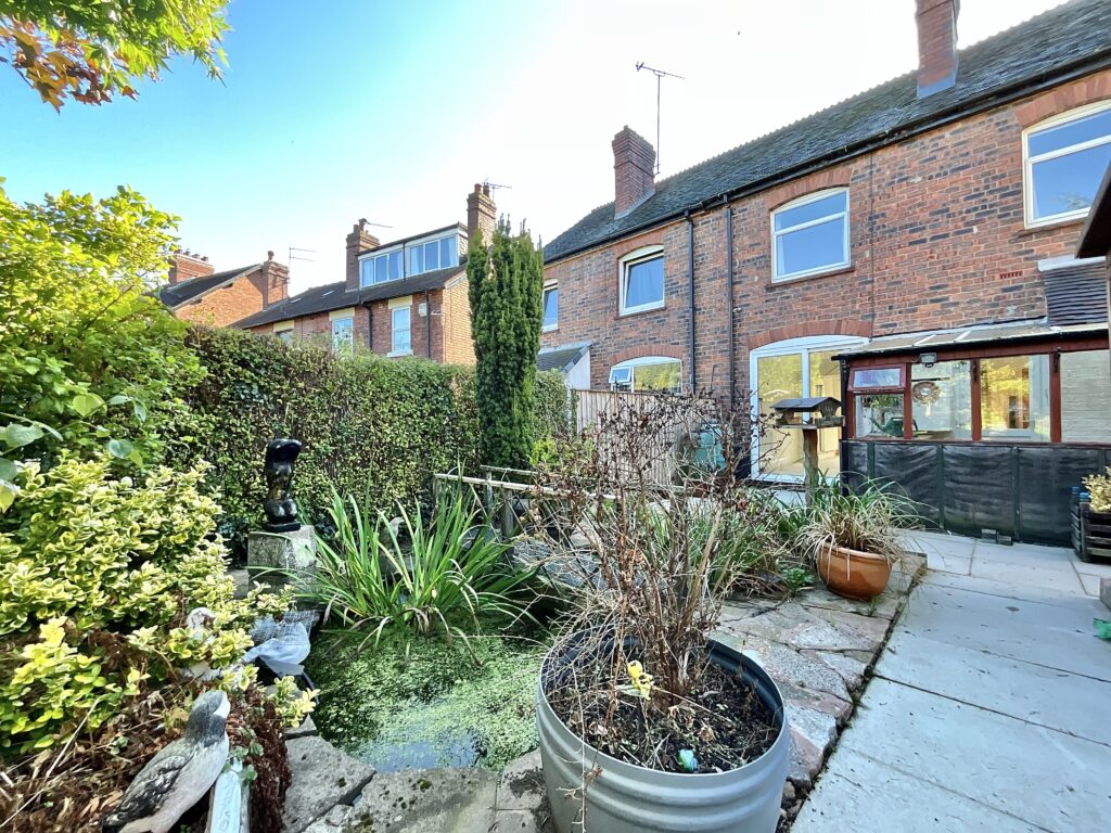 The Avenue, Cheadle, ST10