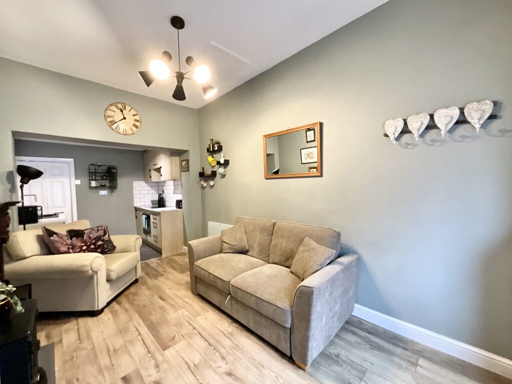 Queen Street, Cheadle, ST10