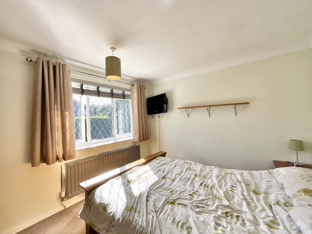 Tamar Grove, Cheadle, ST10