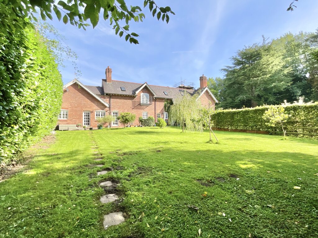 Maer Lane, Standon, ST21