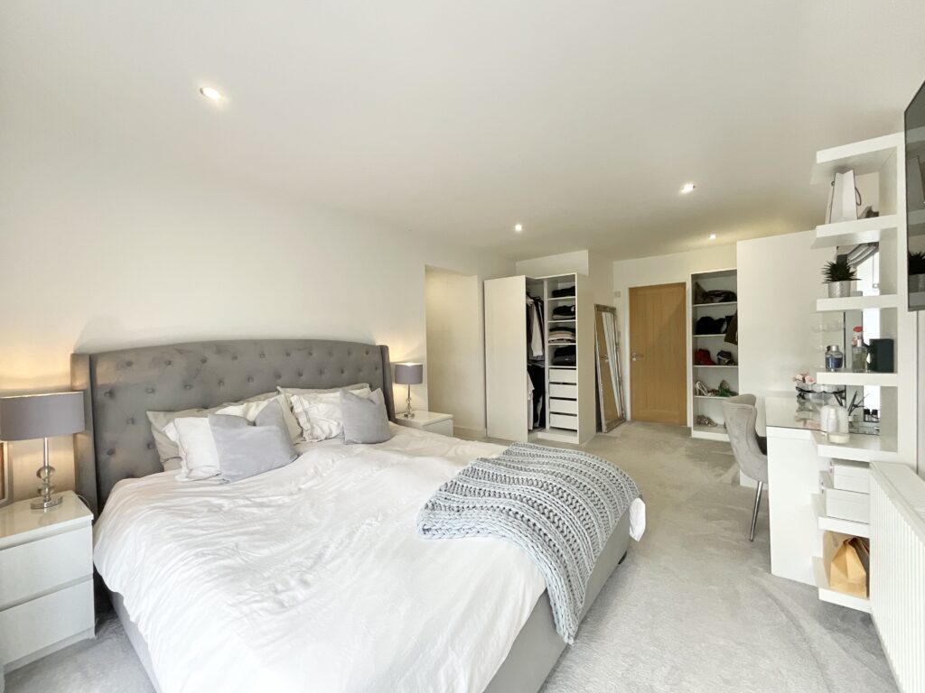 Queensville Avenue, Stafford, ST17