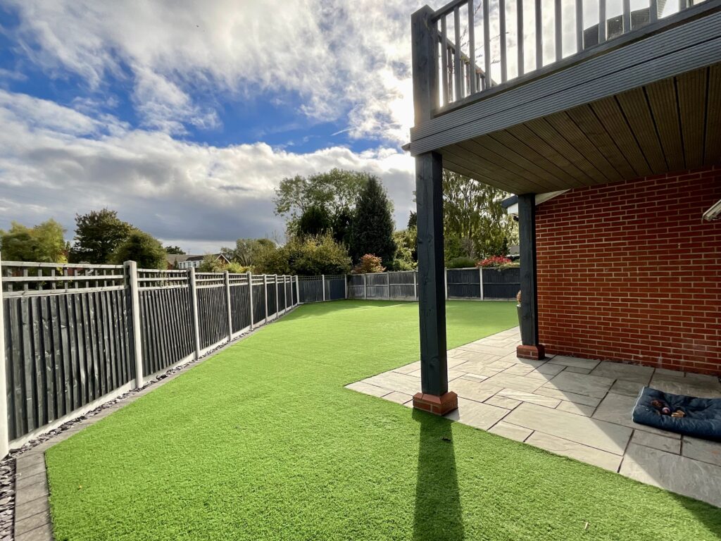Queensville Avenue, Stafford, ST17