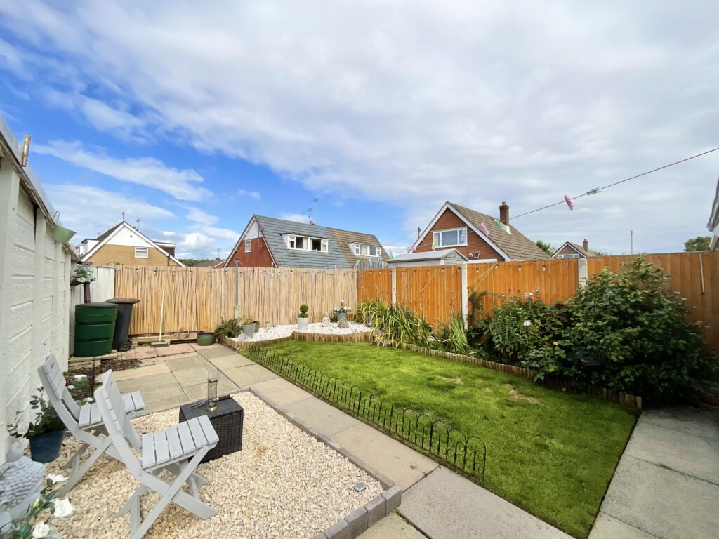 Greenfields Avenue, Shavington, CW2